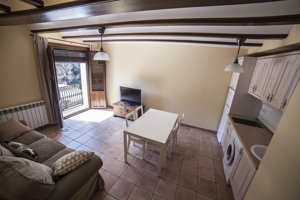 Apartamentos Cine Capicol Albarracín Exterior foto